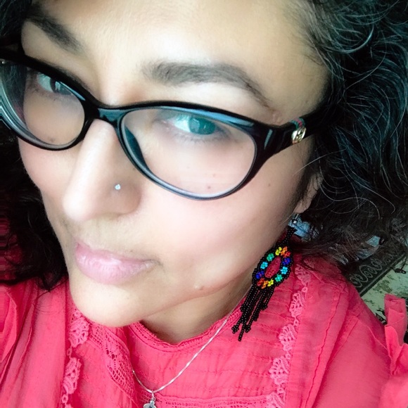 Meet the Posher🌹 - Picture 2 of 6